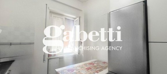 2 rooms Apartment in Rome, Italy No. 39872 10