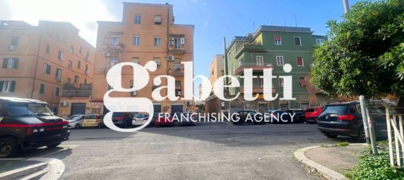 2 rooms Apartment in Rome, Italy No. 39872 46