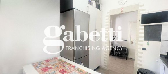 2 rooms Apartment in Rome, Italy No. 39872 13