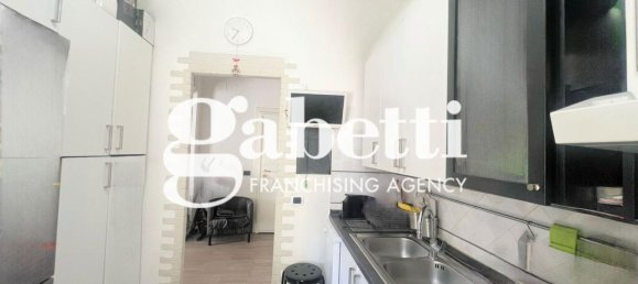 2 rooms Apartment in Rome, Italy No. 39872 12