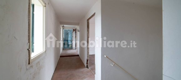 Вилла с 4 спальнями в Порденоне, Италия № 19961 13