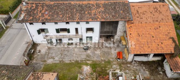 Вилла с 4 спальнями в Порденоне, Италия № 19961 5