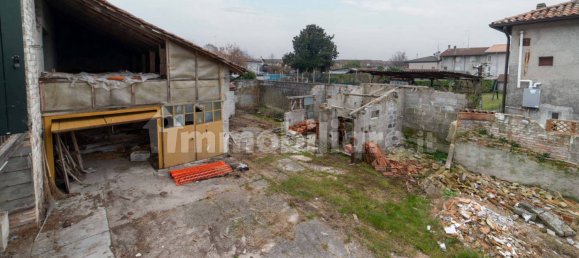 Вилла с 4 спальнями в Порденоне, Италия № 19961 26