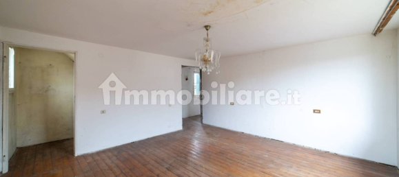 Вилла с 4 спальнями в Порденоне, Италия № 19961 30