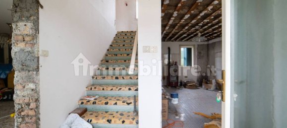 Вилла с 4 спальнями в Порденоне, Италия № 19961 6