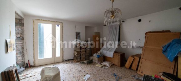 Вилла с 4 спальнями в Порденоне, Италия № 19961 11