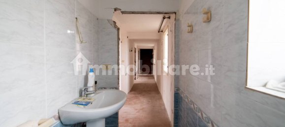 Вилла с 4 спальнями в Порденоне, Италия № 19961 21