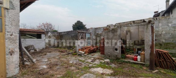 Вилла с 4 спальнями в Порденоне, Италия № 19961 39