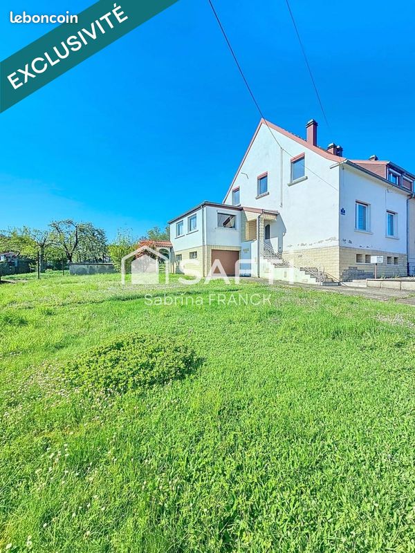 Casa de 3 dormitorios en Sarreinsming, France No. 84339