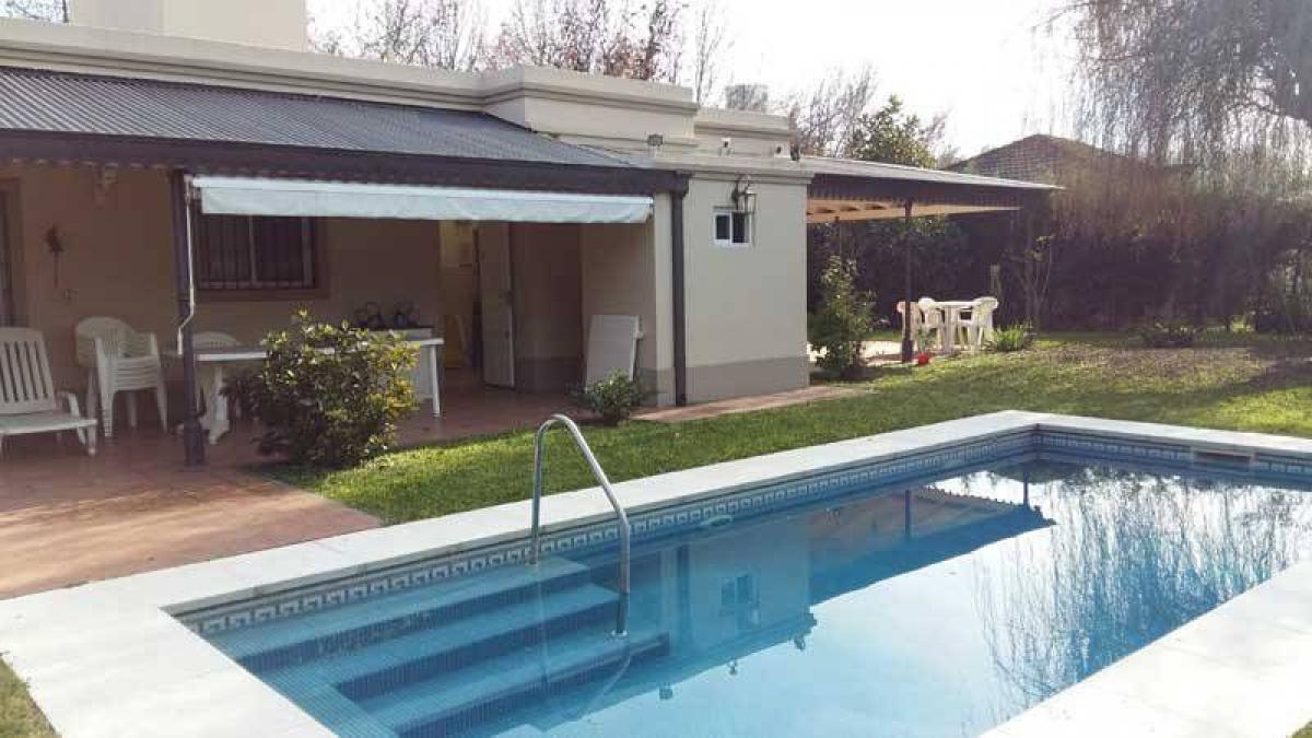 3 bedrooms House in Pilar, Argentina No. 63005