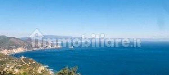 3 bedrooms Apartment in Varazze, Italy No. 210446 5