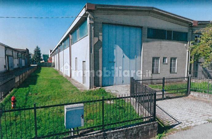  مستودع في Treviglio, Italy 500متر مربع رقم 290891