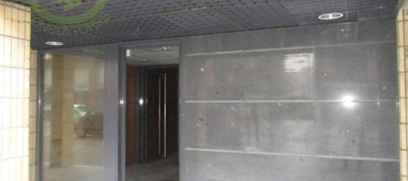 112m² Commercial property in Pacos de Ferreira, Portugal No. 71537 2