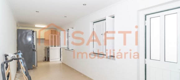 172m² Building in Nazare, Portugal No. 139400 35