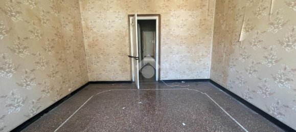 6-salle Appartement à Genoa, Italy No. 238836 12