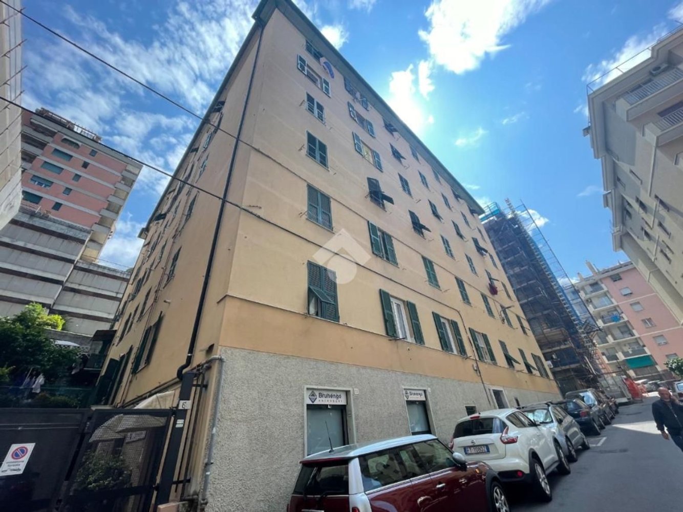 6-salle Appartement à Genoa, Italy No. 238836