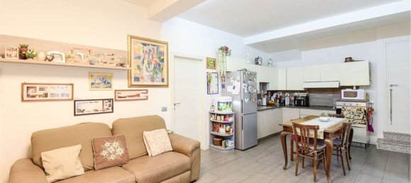 5غرفة منزل في Carugo, Italy رقم 5089 21