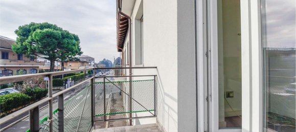 5غرفة منزل في Carugo, Italy رقم 5089 2