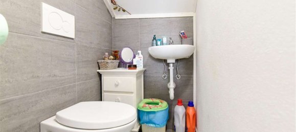 5غرفة منزل في Carugo, Italy رقم 5089 35