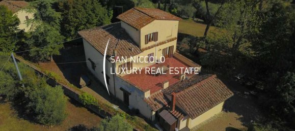 14 rooms Villa in Siena, Italy No. 196388 3