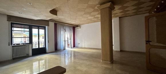 Apartamento de 5 divisões em Taranto, Italy N.º 15544 2