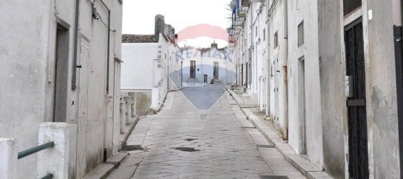 3 rooms House in Monte Sant'Angelo, Italy No. 172327 3