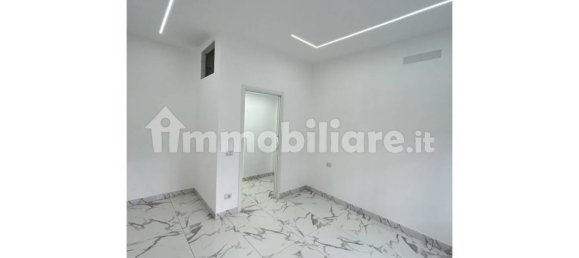 Apartamento de 3 dormitorios en Rome, Italy No. 16861 23