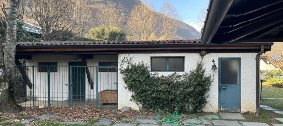 Вилла с 7 комнатами в Эрба, Италия № 3269 6