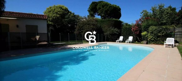6 bedrooms Villa in Antibes, France No. 298420 2