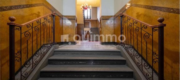 3 bedrooms Apartment in Milan, Italy No. 345034 19