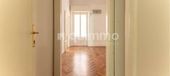 3 bedrooms Apartment in Milan, Italy No. 345034 31