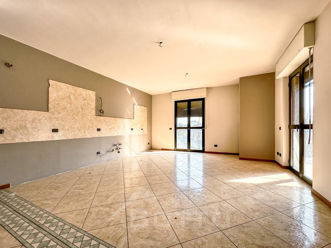 4 rooms Apartment in Romagnano Sesia, Italy No. 237505