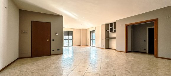 4 rooms Apartment in Romagnano Sesia, Italy No. 237505 8