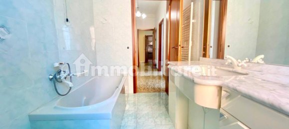 Квартира с 3 спальнями в Виченца, Италия № 272455 11