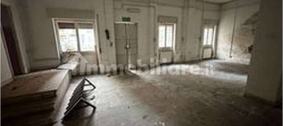 5 rooms Warehouse in Rome, Italy No. 277651 7