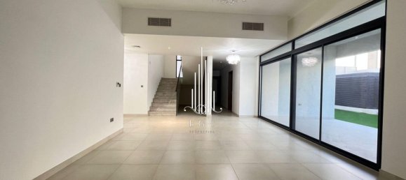 5 bedrooms Villa in Yas Island, UAE No. 26850 10