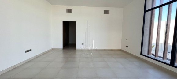 5 bedrooms Villa in Yas Island, UAE No. 26850 20