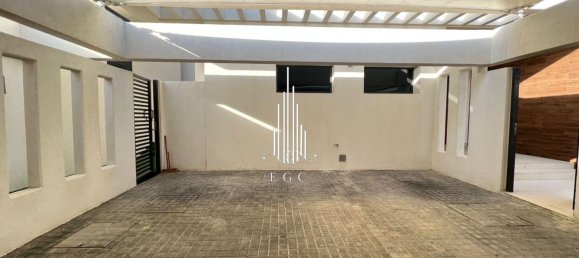 5 bedrooms Villa in Yas Island, UAE No. 26850 5