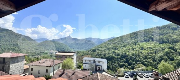 Apartamento de 3 habitaciónes en Rezzago, Italy No. 311701 11
