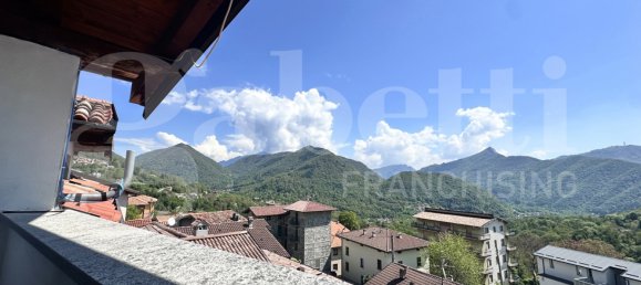 Apartamento de 3 habitaciónes en Rezzago, Italy No. 311701 26