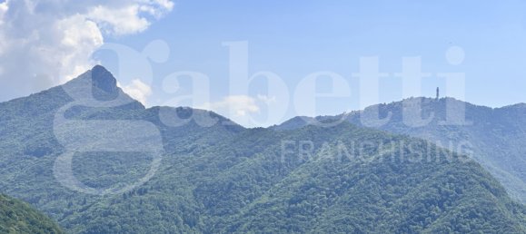 Apartamento de 3 habitaciónes en Rezzago, Italy No. 311701 23