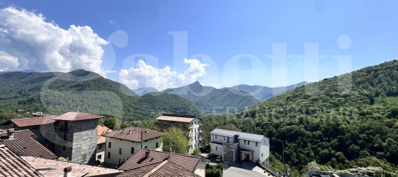 Apartamento de 3 habitaciónes en Rezzago, Italy No. 311701 21