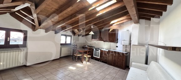 Apartamento de 3 habitaciónes en Rezzago, Italy No. 311701 2