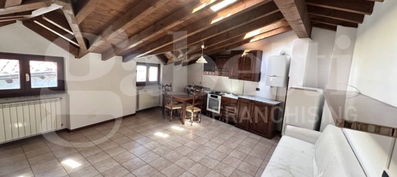 Apartamento de 3 habitaciónes en Rezzago, Italy No. 311701 3