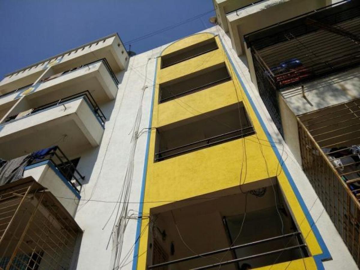 2 bedrooms House in Pune, India No. 18807