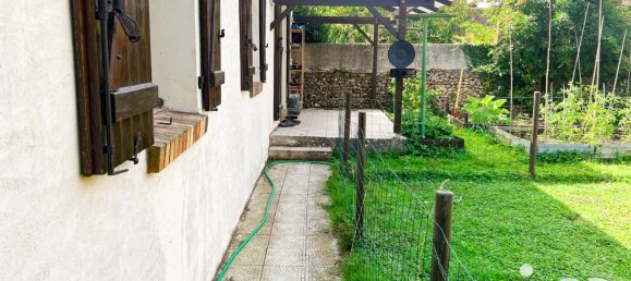 Casa de 4 dormitorios en Bu, France No. 261195 2