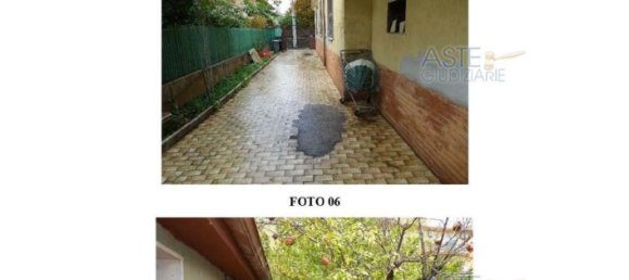 Квартира с 4 комнатами в Чампино, Италия № 201913 12