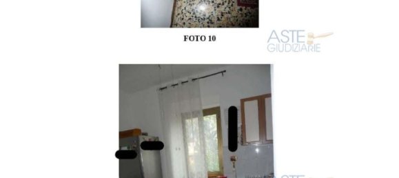 Квартира с 4 комнатами в Чампино, Италия № 201913 16