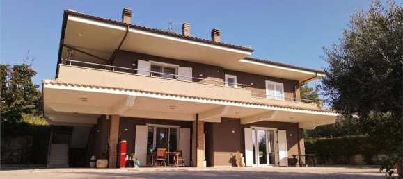 10 rooms Villa in Loreto Aprutino, Italy No. 72878 6