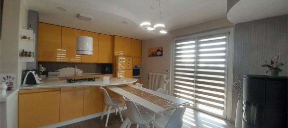 10 rooms Villa in Loreto Aprutino, Italy No. 72878 11